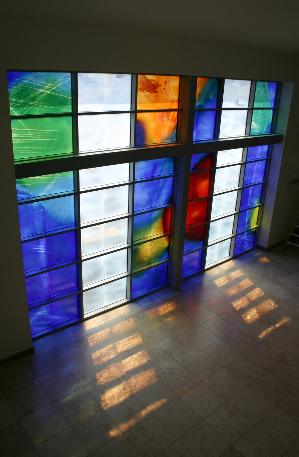 artwork copyright Martin Donlin 2007
photograph copyright Lime 2007, www.limeart.org
Window in Main Entrance at the Nightingale Centre and Genesis Research Centre, Wythenshawe Hospital, Manchester. arts project managed by Helen Kitchen for Lime.